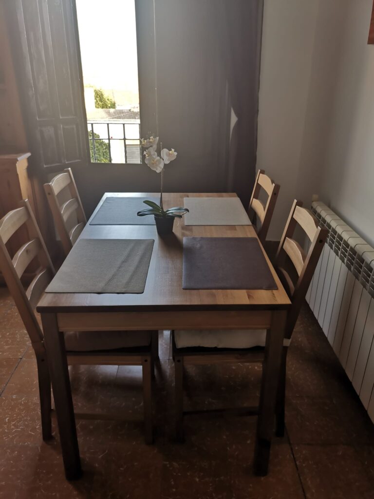 el rincon dining area